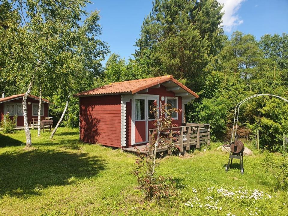 Hotel Paeevatalu Camping à Vilusi Extérieur photo