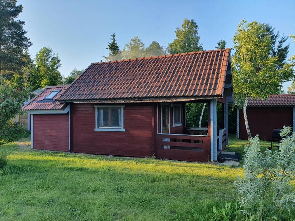 Hotel Paeevatalu Camping à Vilusi Extérieur photo