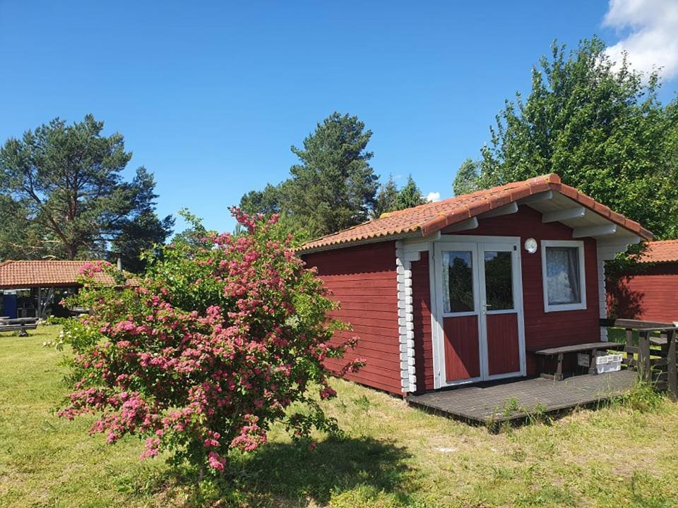 Hotel Paeevatalu Camping à Vilusi Extérieur photo